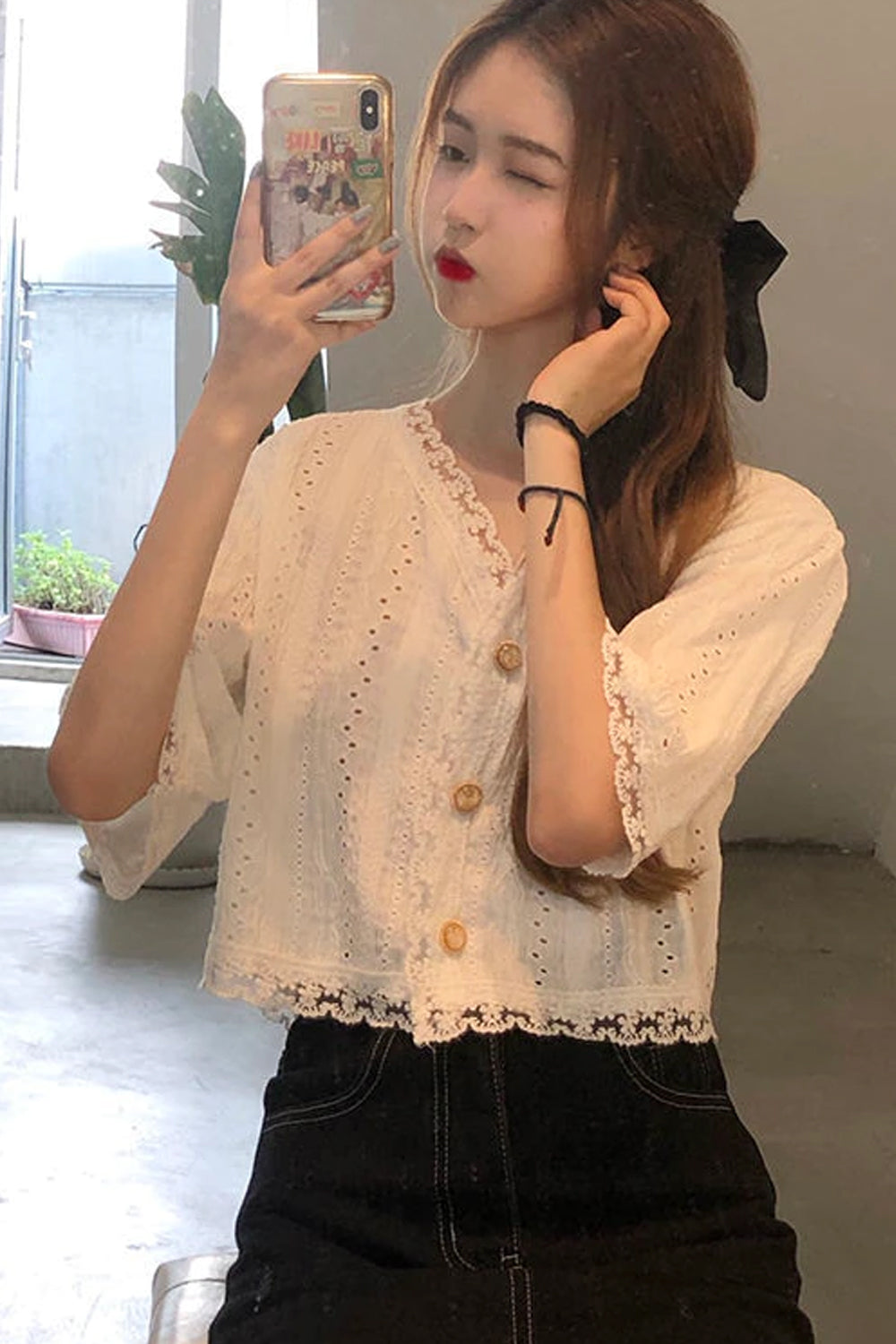 Chic Short Sleeve V-Neck Lace Top - Y2K Aesthetic Slim Fit Shirt for Stylish Outfits