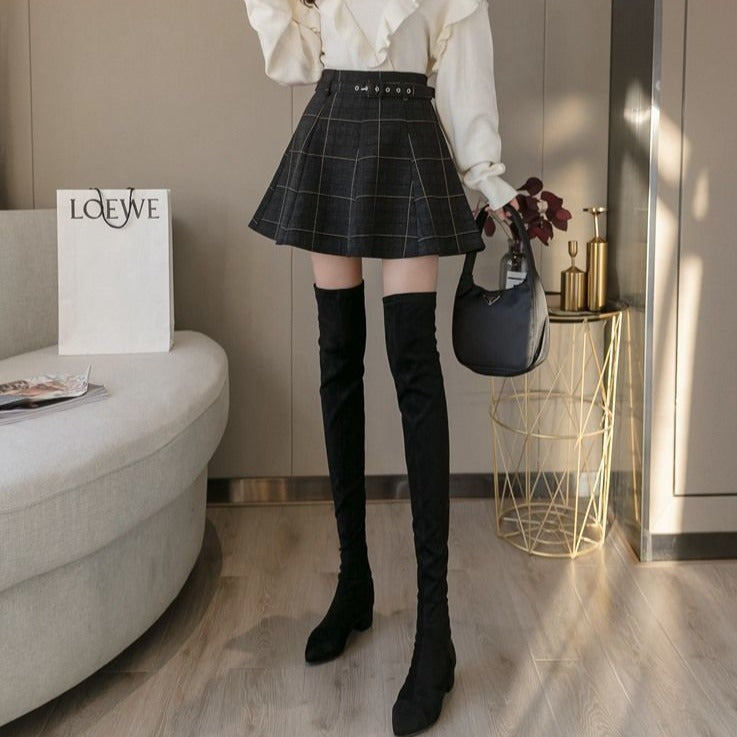 Chic Y2K Aesthetic Mini Skirt for Stylish Coquette and Grunge Outfits