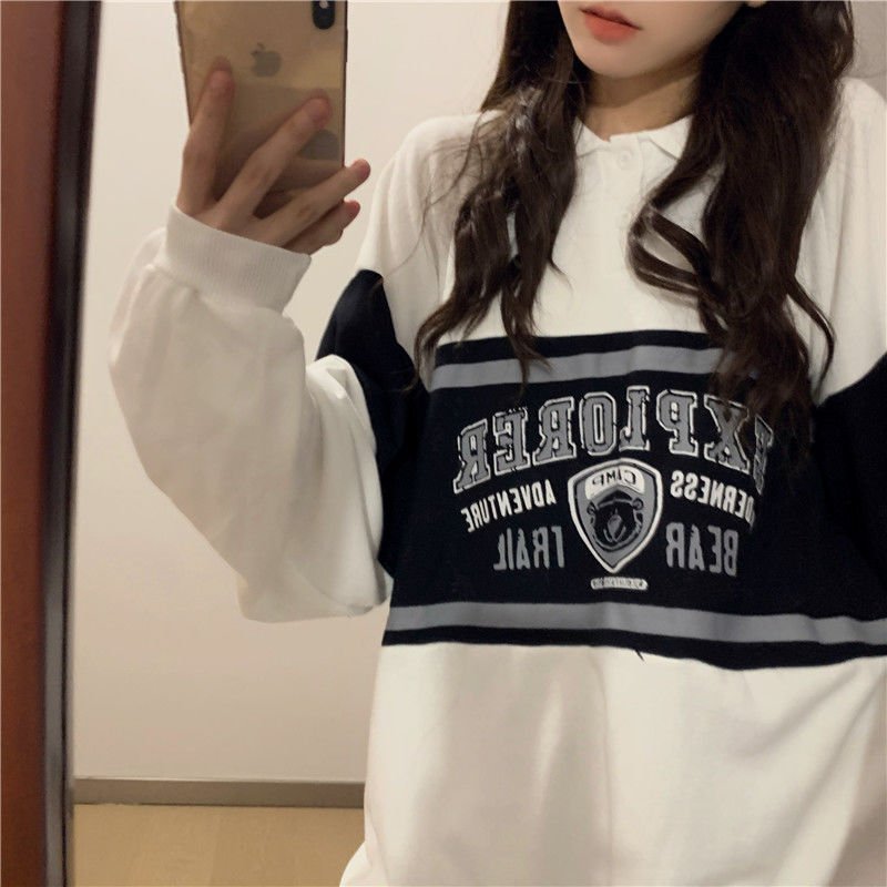 Chic Y2K Aesthetic Print Sweatshirt for Cozy and Stylish Outfits