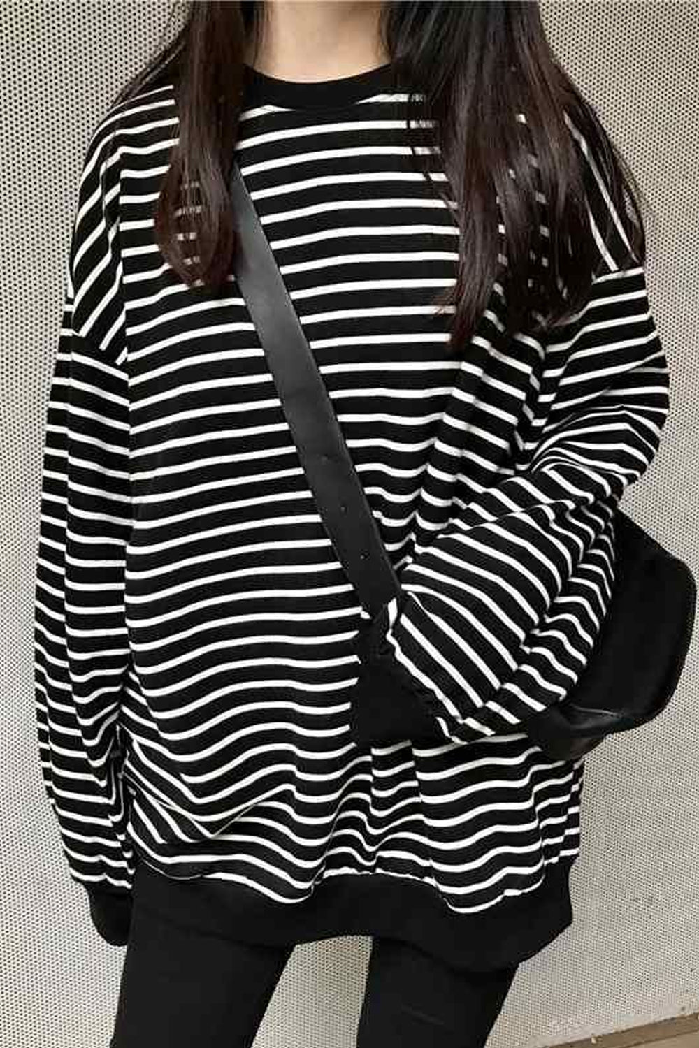 Coquette Aesthetic Loose Black and White Striped Y2K Sweatshirt for Trendy Outfits