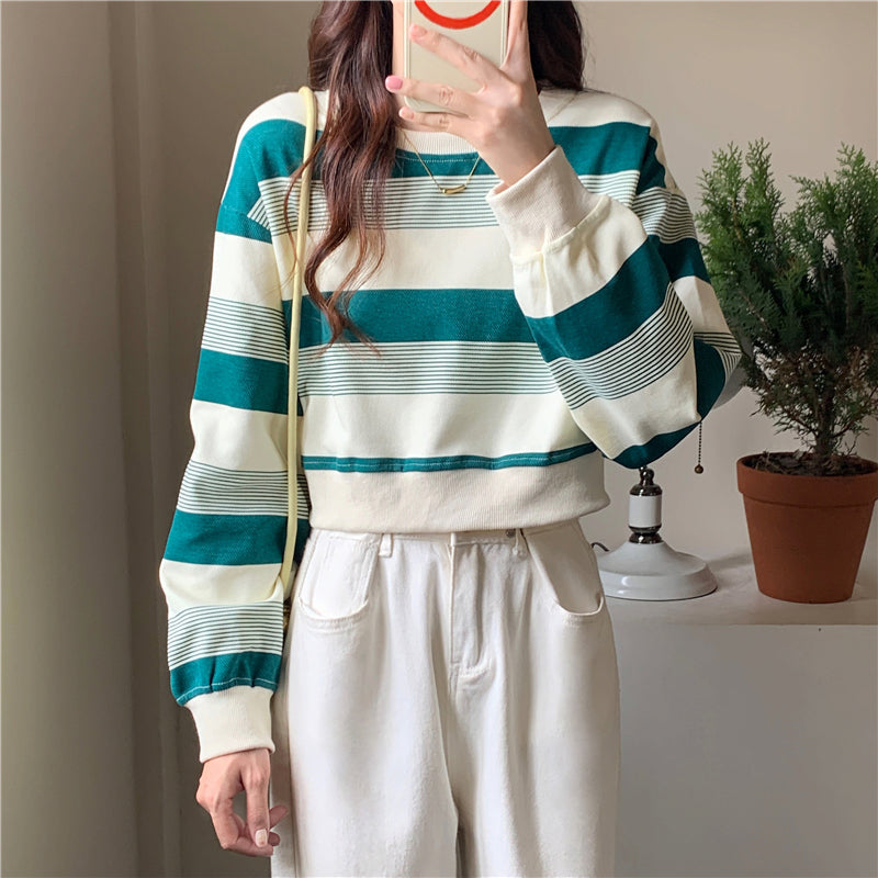 Cute Striped Cropped Sweater in Soft Colors - Y2K Aesthetic Long Sleeve Top