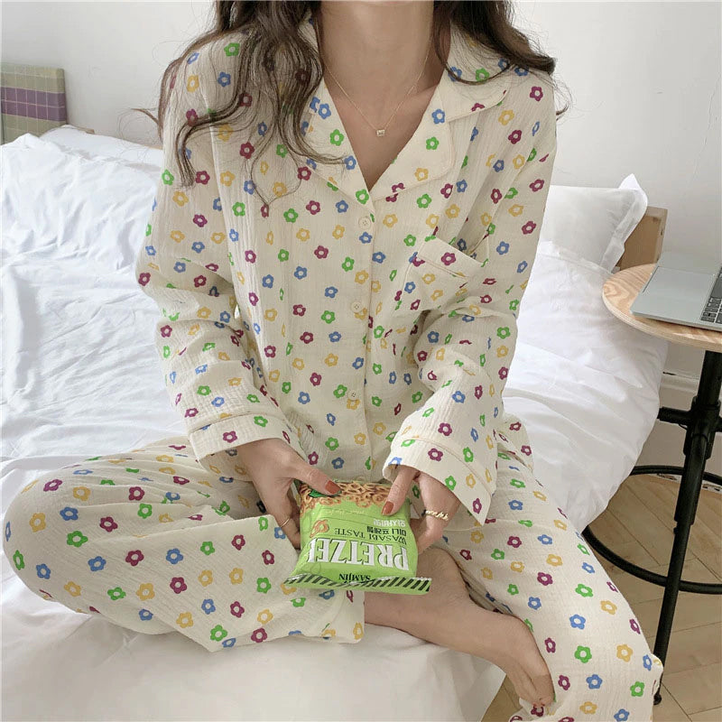 Daisy Cartoon Pattern Y2K Aesthetic 2-Piece Pajama Set for Cozy Nights