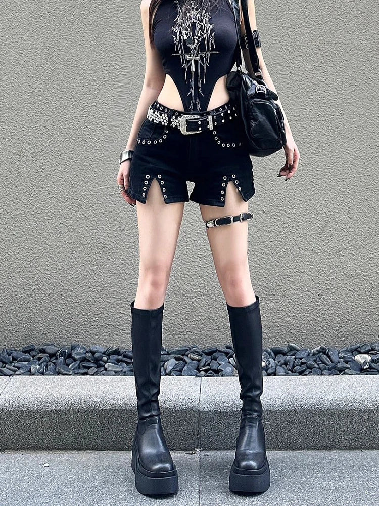 Dark Academia Aesthetic Denim Shorts for a Vintage-Inspired Look