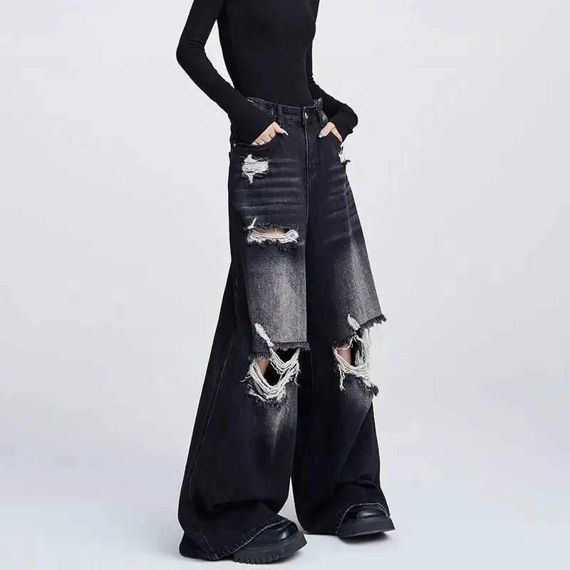 Distressed Wide-Leg Y2K Jeans for a Trendy Grunge Aesthetic Look