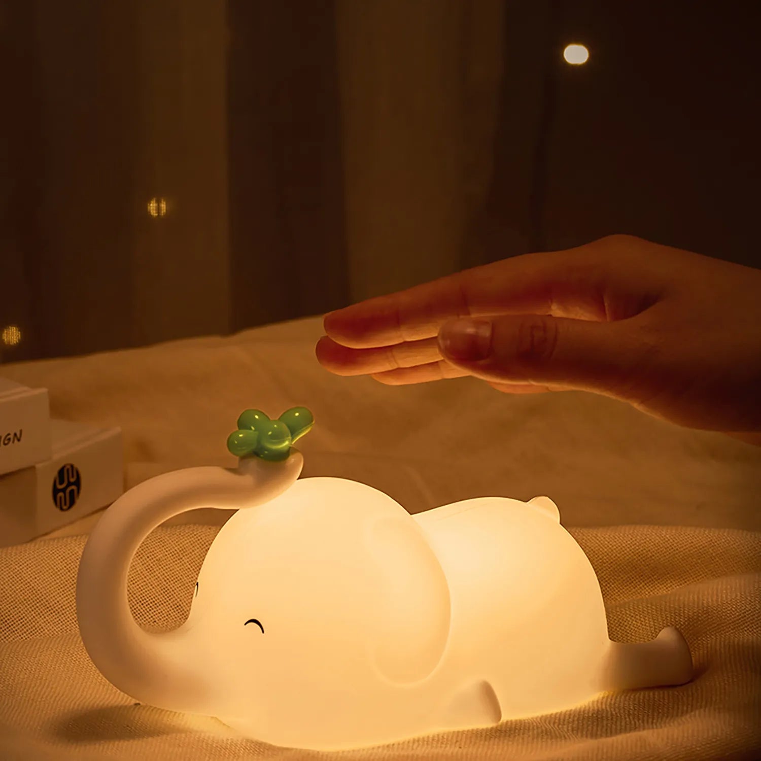 Elephant Silicone Night Light - Adorable Y2K Aesthetic Decor for Cozy Spaces