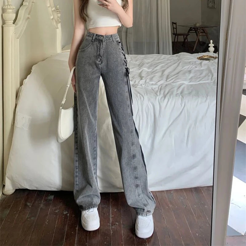 High-Waisted Lace-Up Y2K Jeans for a Trendy Grunge Aesthetic Look