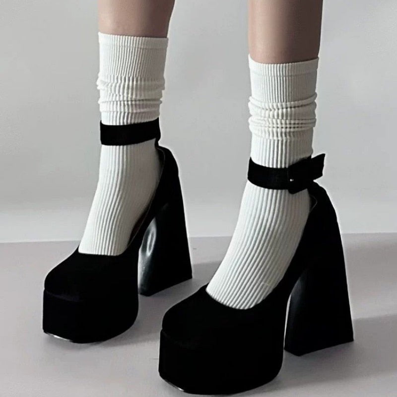 Kawaii Aesthetic Black Velvet Chunky High Heel Platform Pumps for Y2K Fashion Lovers