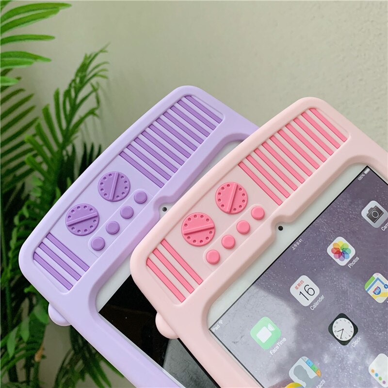 Kawaii Retro TV iPad Case - Cute Aesthetic Accessory for Y2K and Coquette Styles