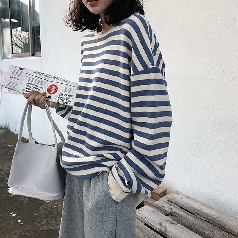 Kawaii Striped Y2K Sweatshirt - Cute Pastel Aesthetic Top for Cozy Outfits