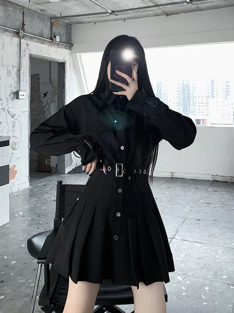 Korean Gothic Pleated Dress: Y2K Aesthetic with Grunge Style and Coquette Flair