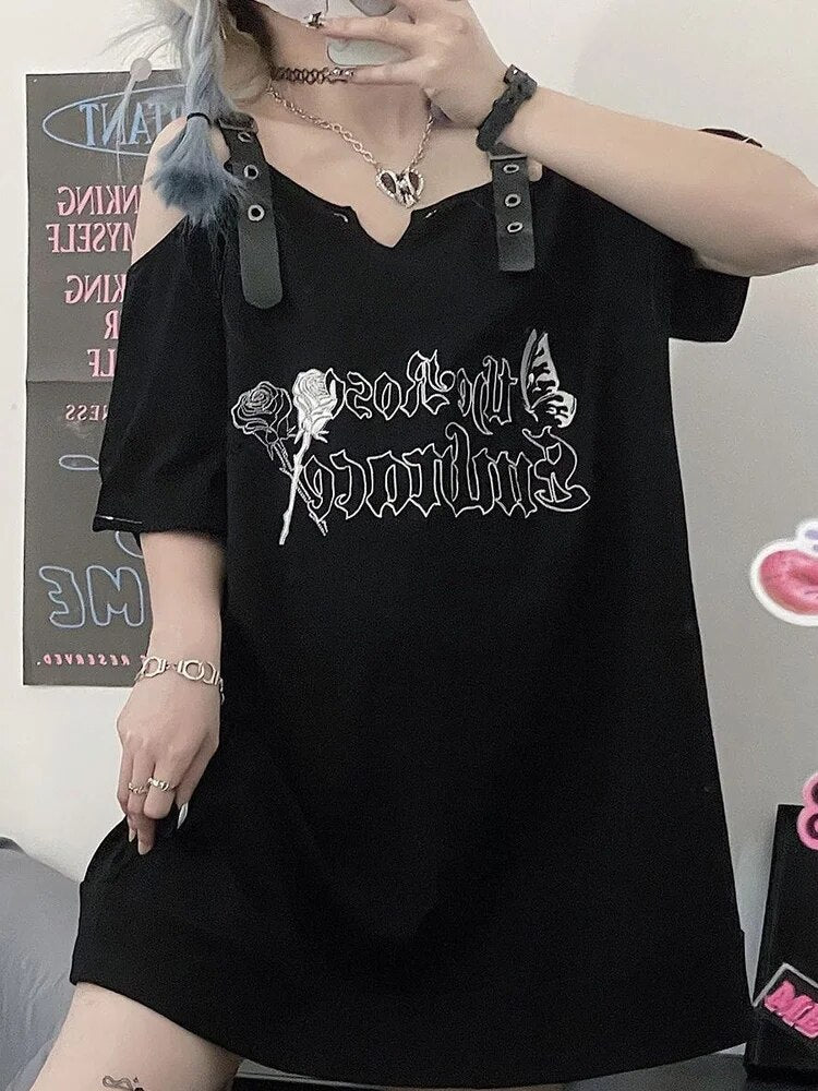 Off-Shoulder Y2K Gothic Tee: Edgy Grunge Style Top for Aesthetic Outfits