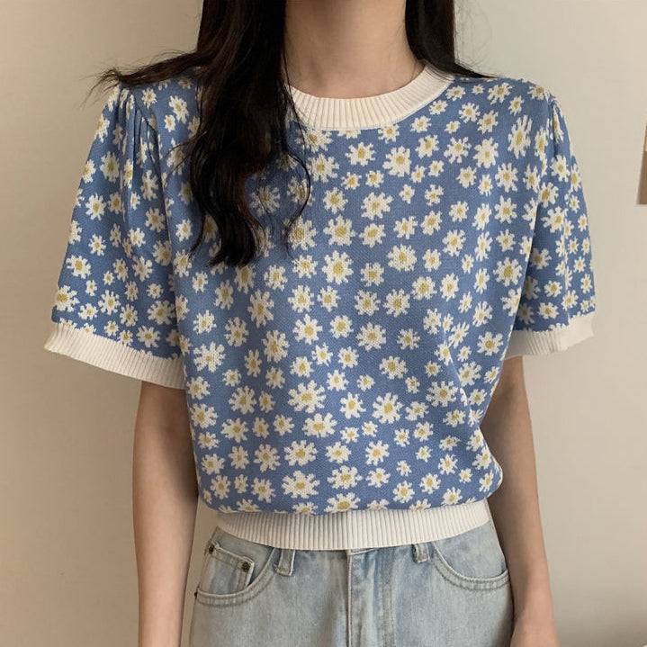 Puff Sleeve Daisy Pattern O-Neck Knitted Top in Y2K Aesthetic Style