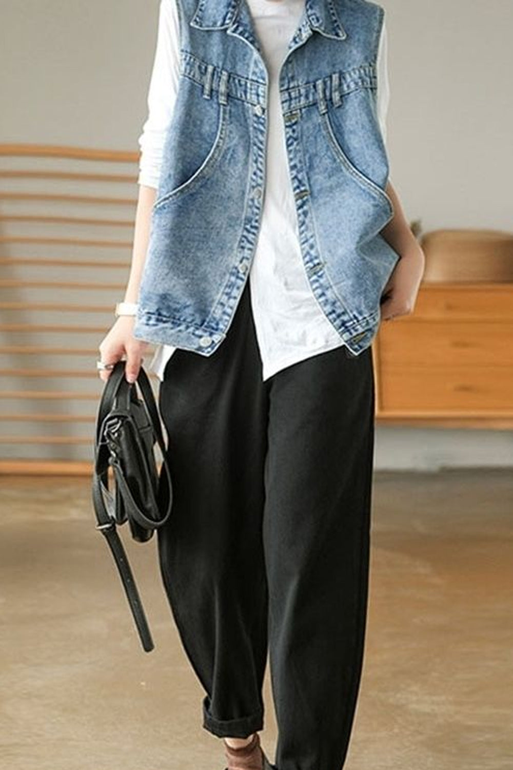 Y2K Aesthetic Sleeveless Denim Vest Jacket with Pockets for Trendy Outfits