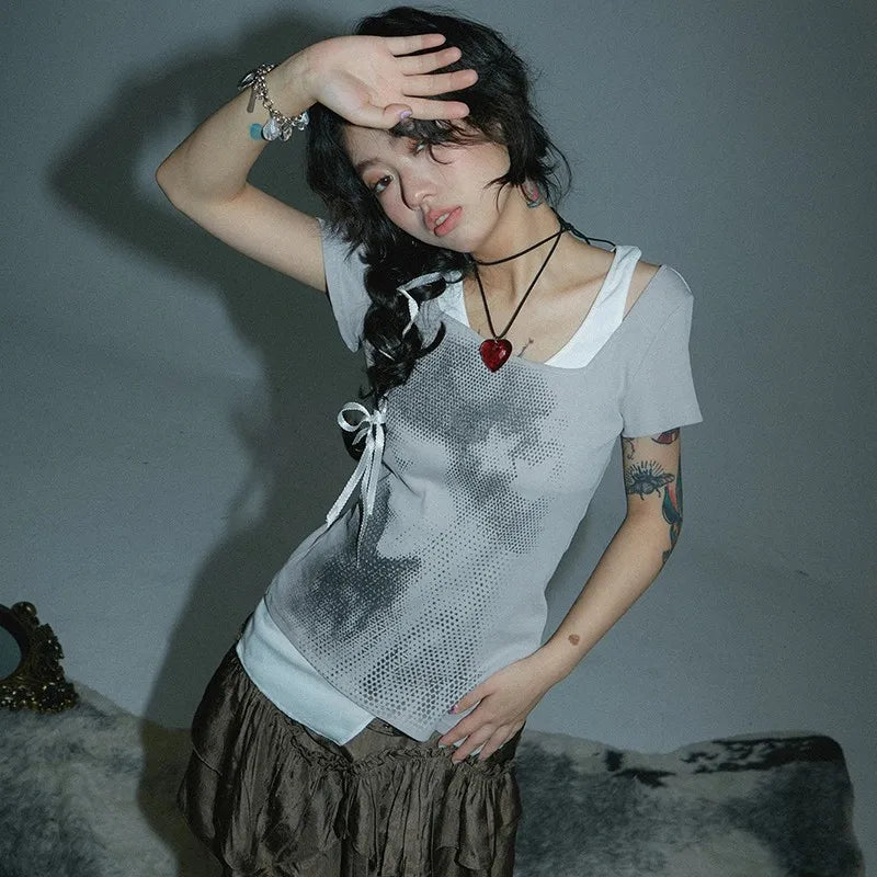 Y2K Grunge Aesthetic Short Sleeve T-Shirt for Trendy Vintage Style Lovers