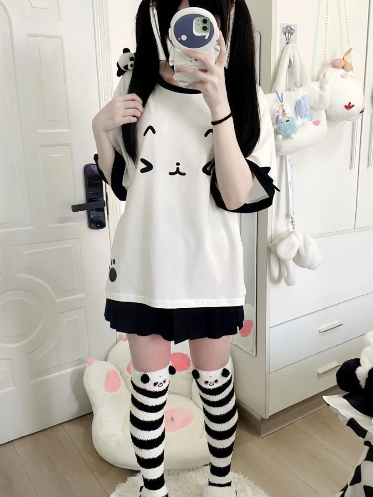 Y2K Kawaii Cat Graphic Tee - Cute Aesthetic Top for Y2K Fashion Lovers