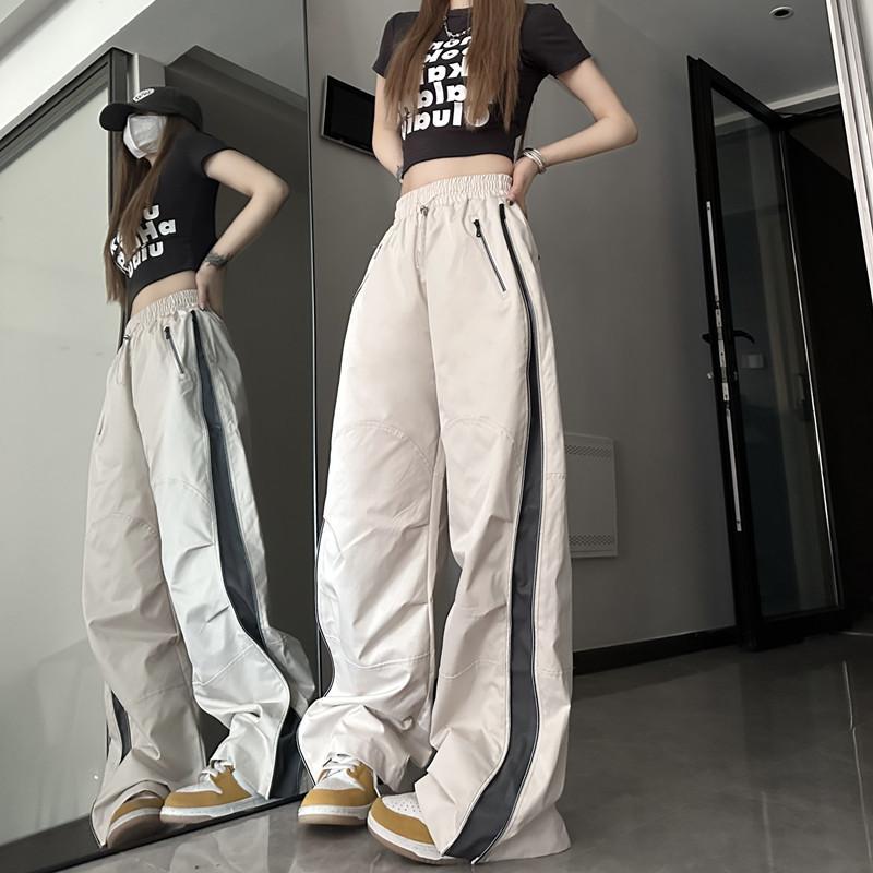 Y2K Techwear Streetwear Cargo Sweatpants for Aesthetic Outfits and Comfy Style